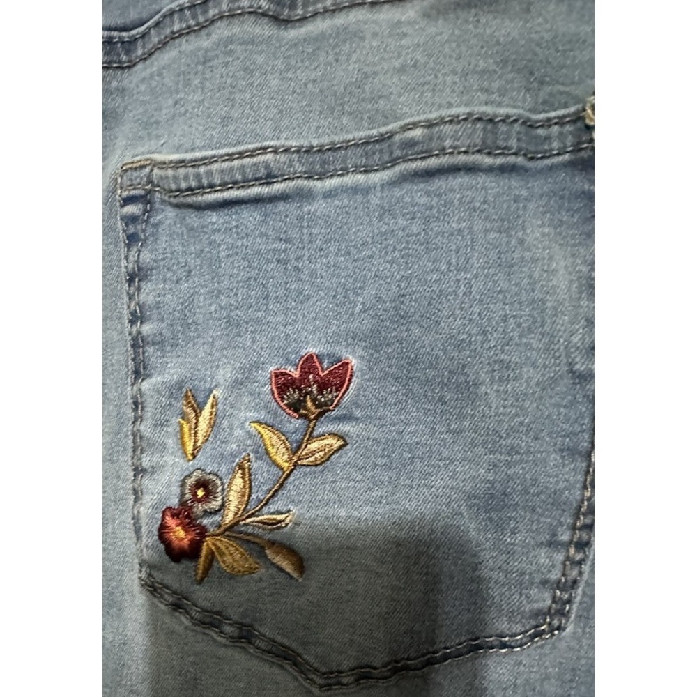 Telepatia Flower Child Bell Bottom Flare Flower Embroidered Jeans Size 7/28 - Picture 6 of 8